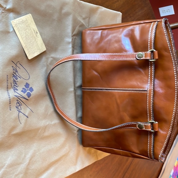 Patricia Nash Handbags - Patricia Nash Poppy tote